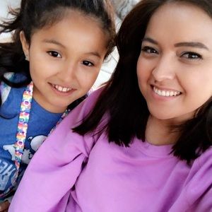 Meet your Posher, Deisy